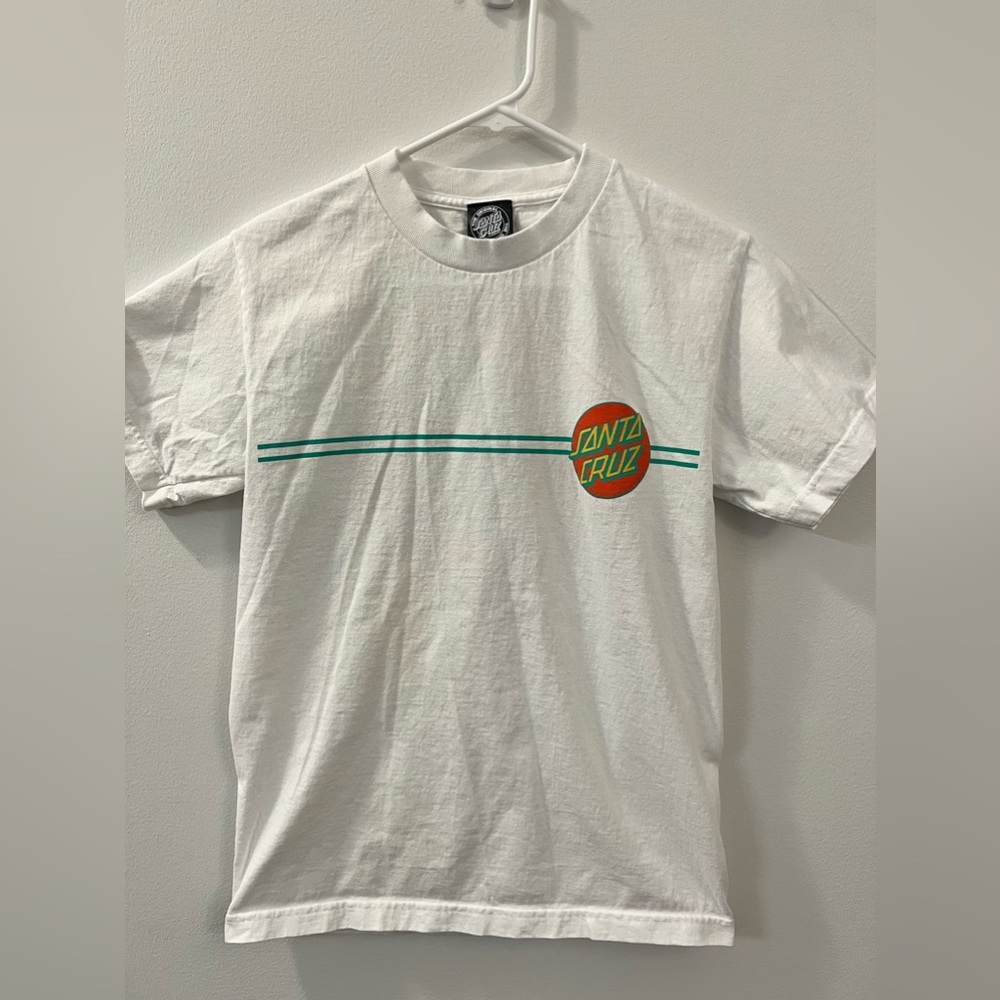 Santa Cruz graphic tee